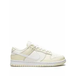 NIKE: Серебристые кроссовки  Dunk Low