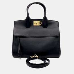 Salvatore Ferragamo: Чёрная сумка  Studio