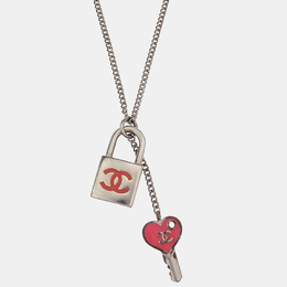 Chanel: Підвіски 