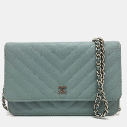 Chanel: Блакитні гаманці 