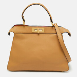 Fendi: Сумки на руку  Peekaboo ISeeU