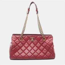 Chanel: Червоні сумки 