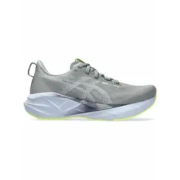 ASICS: Серые кроссовки  Novablast