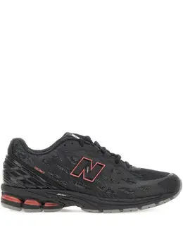 New Balance: Чёрные кроссовки 