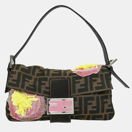 Fendi: Коричневая сумка  Baguette