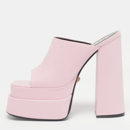 Versace: Розовые сабо 