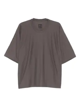 Homme Plissé Issey Miyake: Тёмная футболка 