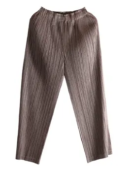 Pleats Please Issey Miyake: Коричневые брюки 