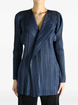 Pleats Please Issey Miyake: Синее пальто 