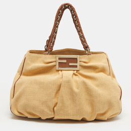 Fendi: Коричневая сумка 