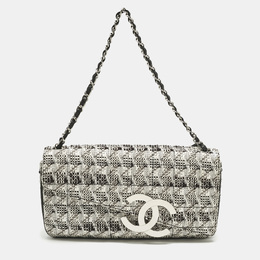 Chanel: Белая сумка 