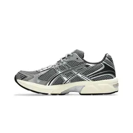 ASICS: Серебристые кроссовки  Gel-1130