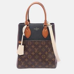 Louis Vuitton: Сумка-шоппер 