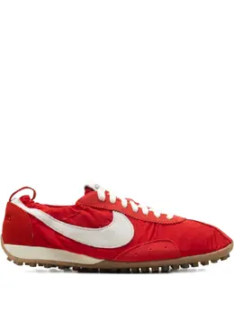 Nike: Красные кроссовки 