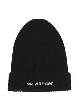 and Wander: Шапка 