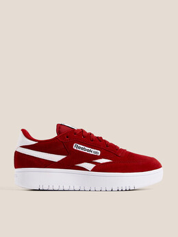 Reebok: Красные кроссовки 