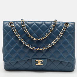 Chanel: Голубая сумка 