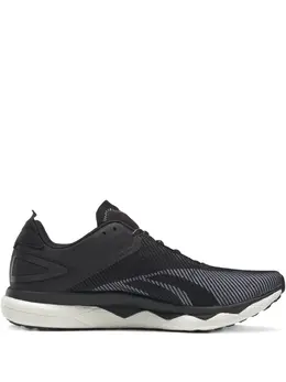 Reebok: Чёрные кроссовки 