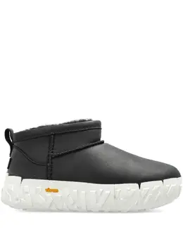 UGG: Чёрные ботинки  Ultra Mini