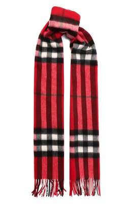 Burberry: Красный шарф 