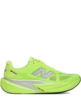 New Balance: Зелёные кроссовки 