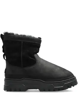 UGG: Чёрные ботинки 