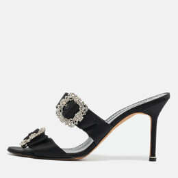 Manolo Blahnik: Чёрные сандалии 