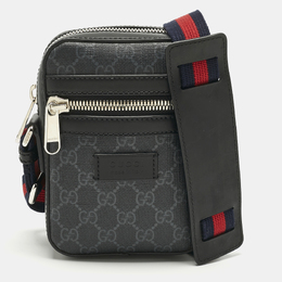 Gucci: Чёрная сумка  GG Supreme