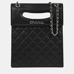 Chanel: Чёрная сумка 