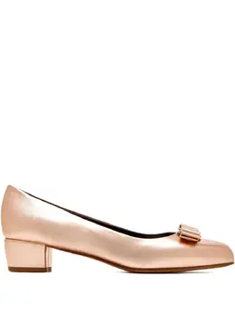 Ferragamo: Светлые туфли  Vara Bow