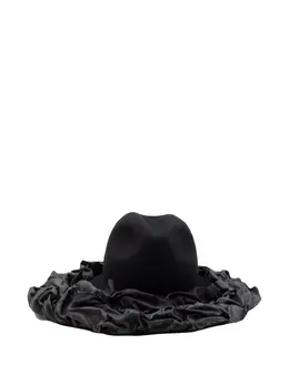 Comme Des Garçons: Чёрная шляпа 