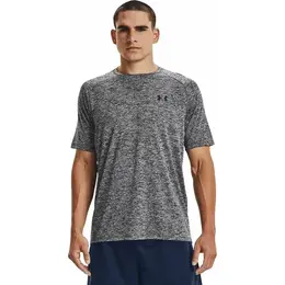 Under Armour: Спортивная футболка 