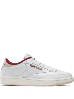 Reebok: Белые кроссовки  Club C 85