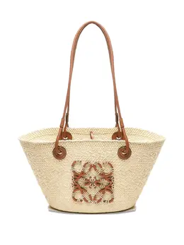 LOEWE: Бежевая сумка  Anagram
