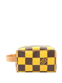 Louis Vuitton Pre-Owned: Жёлтый клатч 