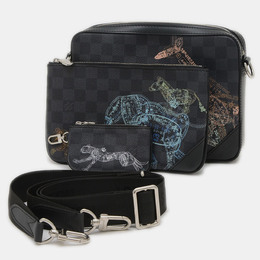 Louis Vuitton: Сумка 