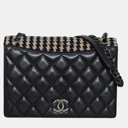 Chanel: Чёрная сумка 