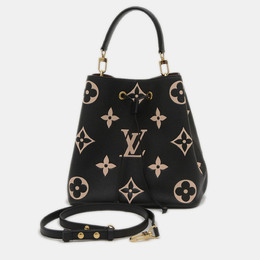 Louis Vuitton: Чёрная сумка 