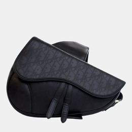 Dior: Чёрная сумка 