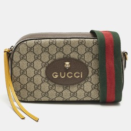 Gucci: Бежевая сумка через плечо  GG Supreme