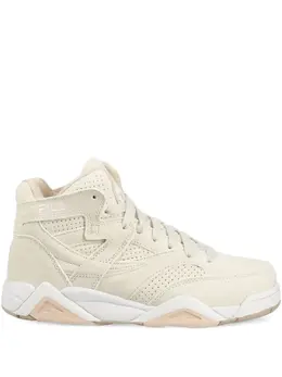 Fila: Белые кроссовки 