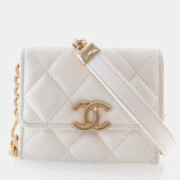 Chanel: Белый клатч 