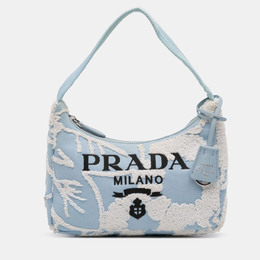 Prada: Голубая сумка 