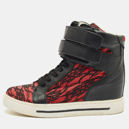 Marc by Marc Jacobs: Чёрные кроссовки 
