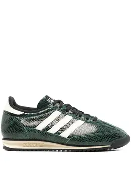adidas: Зелёные кроссовки  SL-72