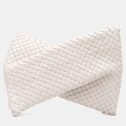 Bottega Veneta: Белый клатч  Intreccio