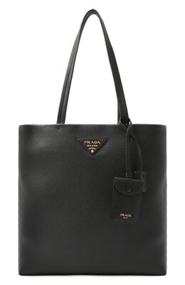 Prada: Чёрная сумка 