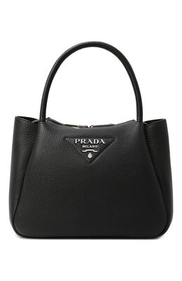 Prada: Чёрная сумка 