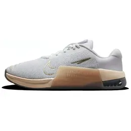 NIKE: Серые кеды 