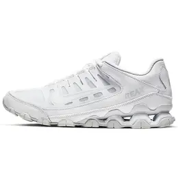 NIKE: Серые кеды 